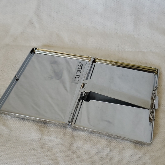 Embroidered Cherry ID Holder 🍒 - Picture 2 of 10